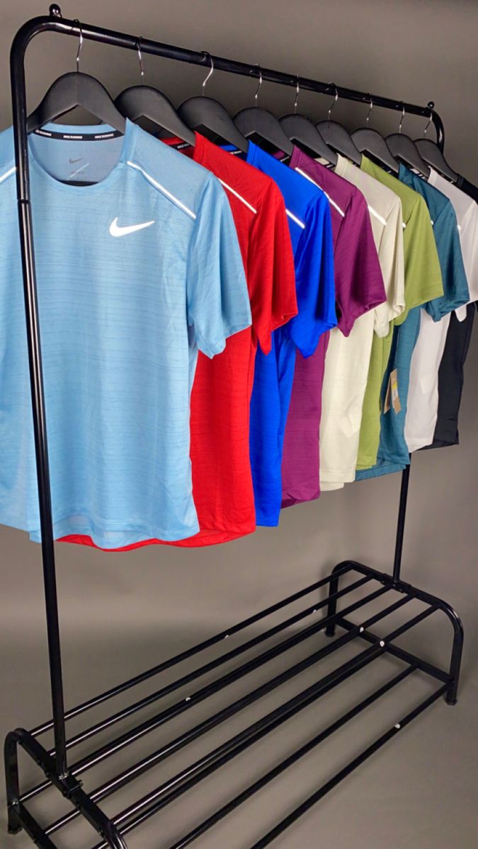 COLLECTION ETE ( Mill*r, Lac*st, Esse*tial, Burbe*ry Und*r Armo*r)